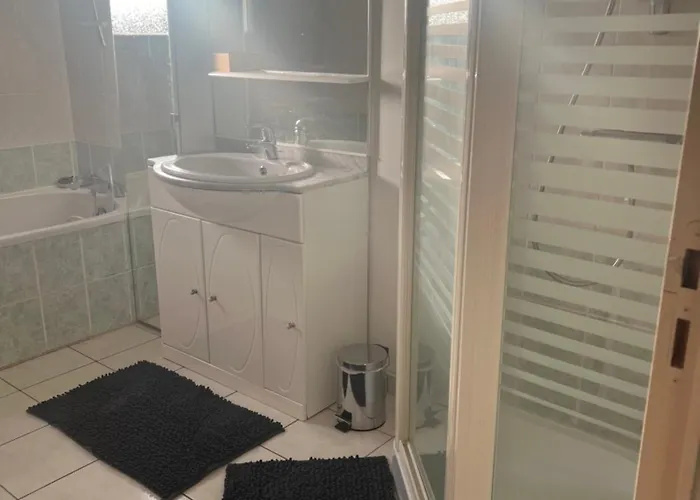 بيت للعطل Les Flamants Roses شاتوبرييّا