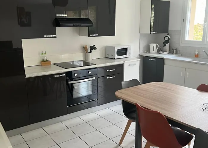 Les Flamants Roses * شاتوبرييّا